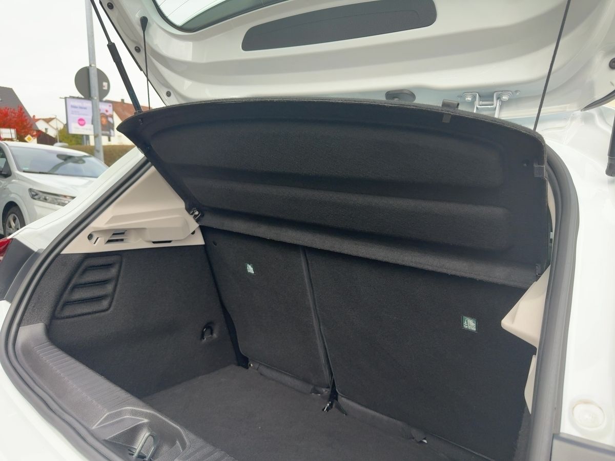 Fahrzeugabbildung Renault Clio ZEN TCe 90 7" Touch EPH SHZ