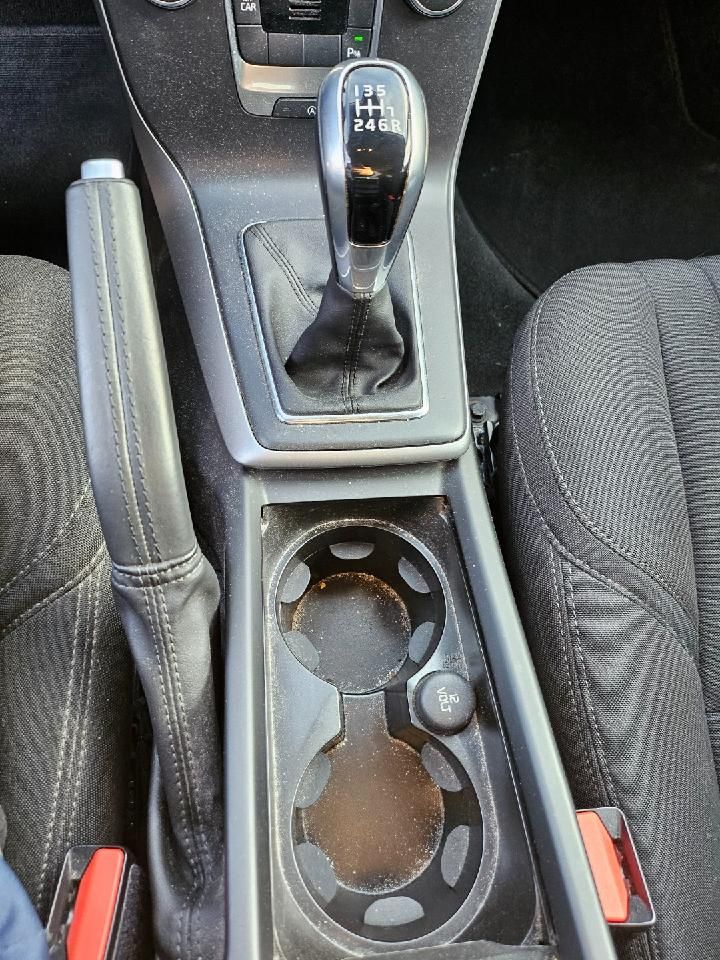 Fahrzeugabbildung Volvo V40 Kinetic