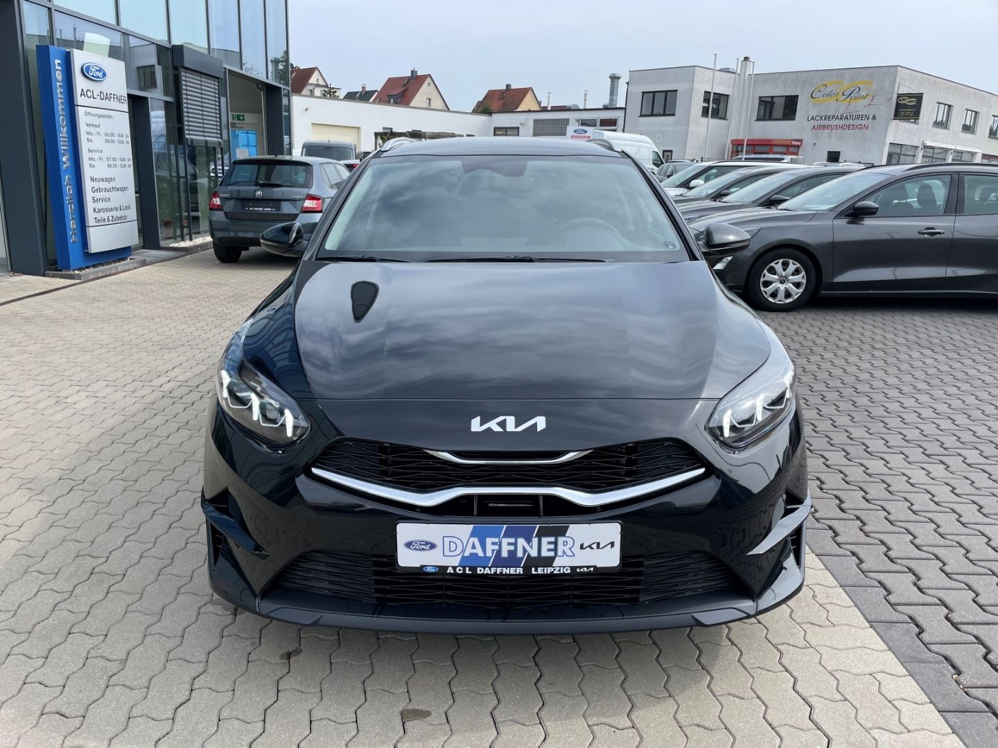 Fahrzeugabbildung Kia Ceed_sw Ultima LED totWinkAss Kamera SHZ PDC