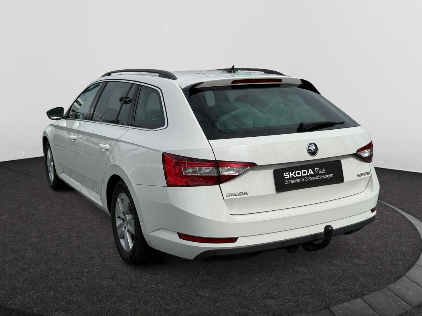 Skoda Superb Combi Ambition 2.0 TDI DSG AHK.ACC.NAVI.
