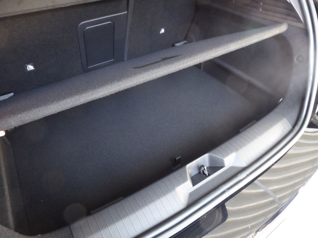 Fahrzeugabbildung Opel Astra Ultimate 1.2 Turbo Aut.+Panorama+LED+HUD+