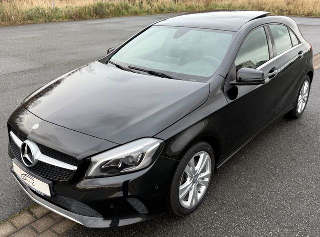 Mercedes-Benz A 220 d Pano Teilleder Navi Sitzheizg.