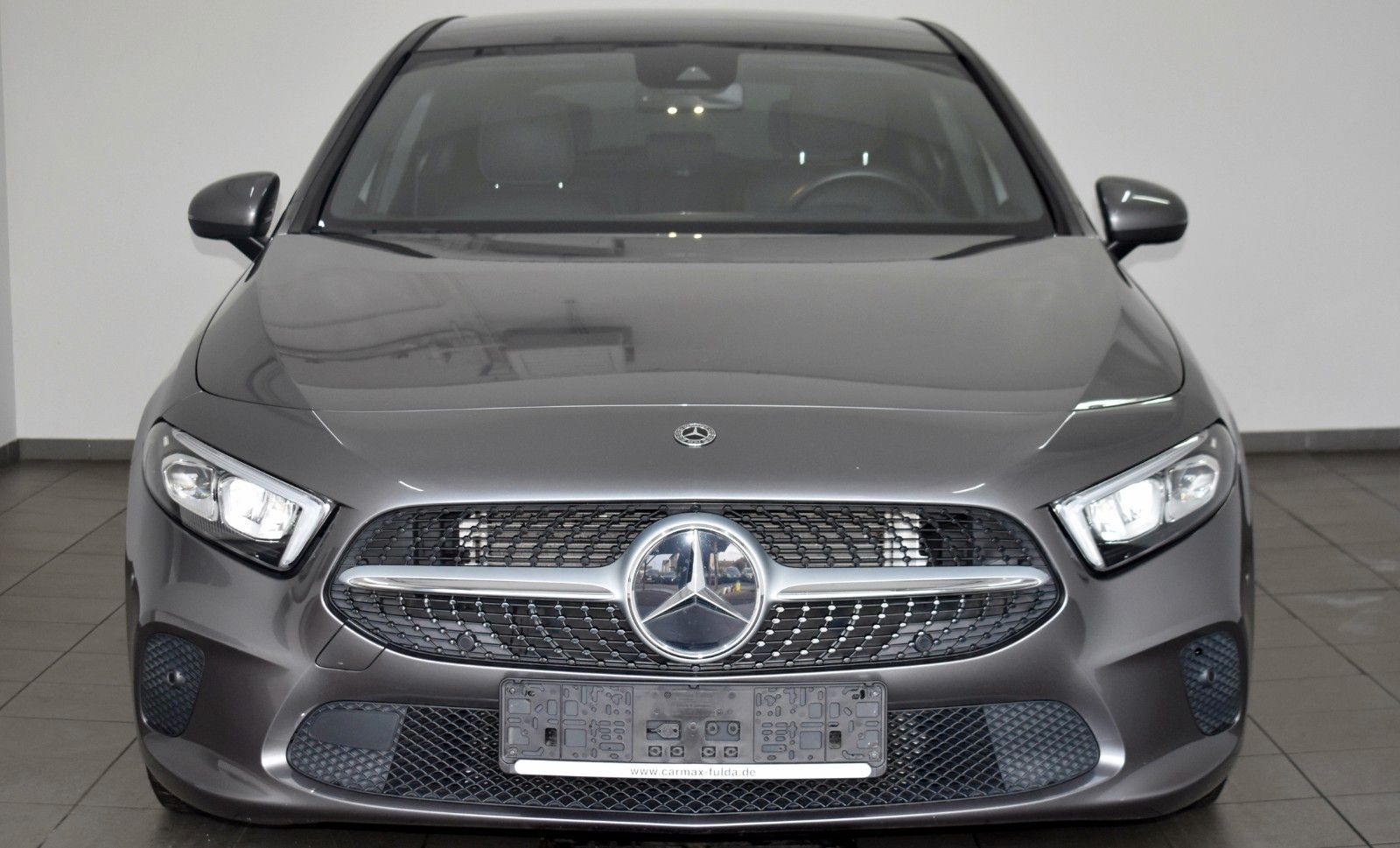 Fahrzeugabbildung Mercedes-Benz A 180d T.Leder,Navi,LED,SH,Panorama