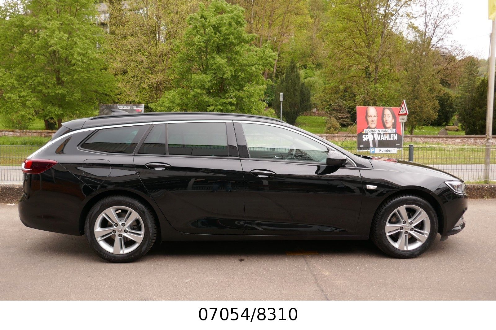 Fahrzeugabbildung Opel Insignia B Sports Tourer Edition