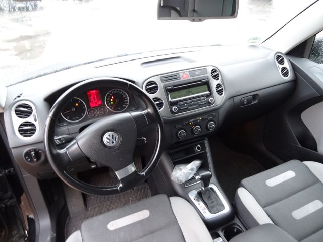 Fahrzeugabbildung Volkswagen Tiguan Sport & Style 4Motion/AHK/2.Hd/Xenon/DSG