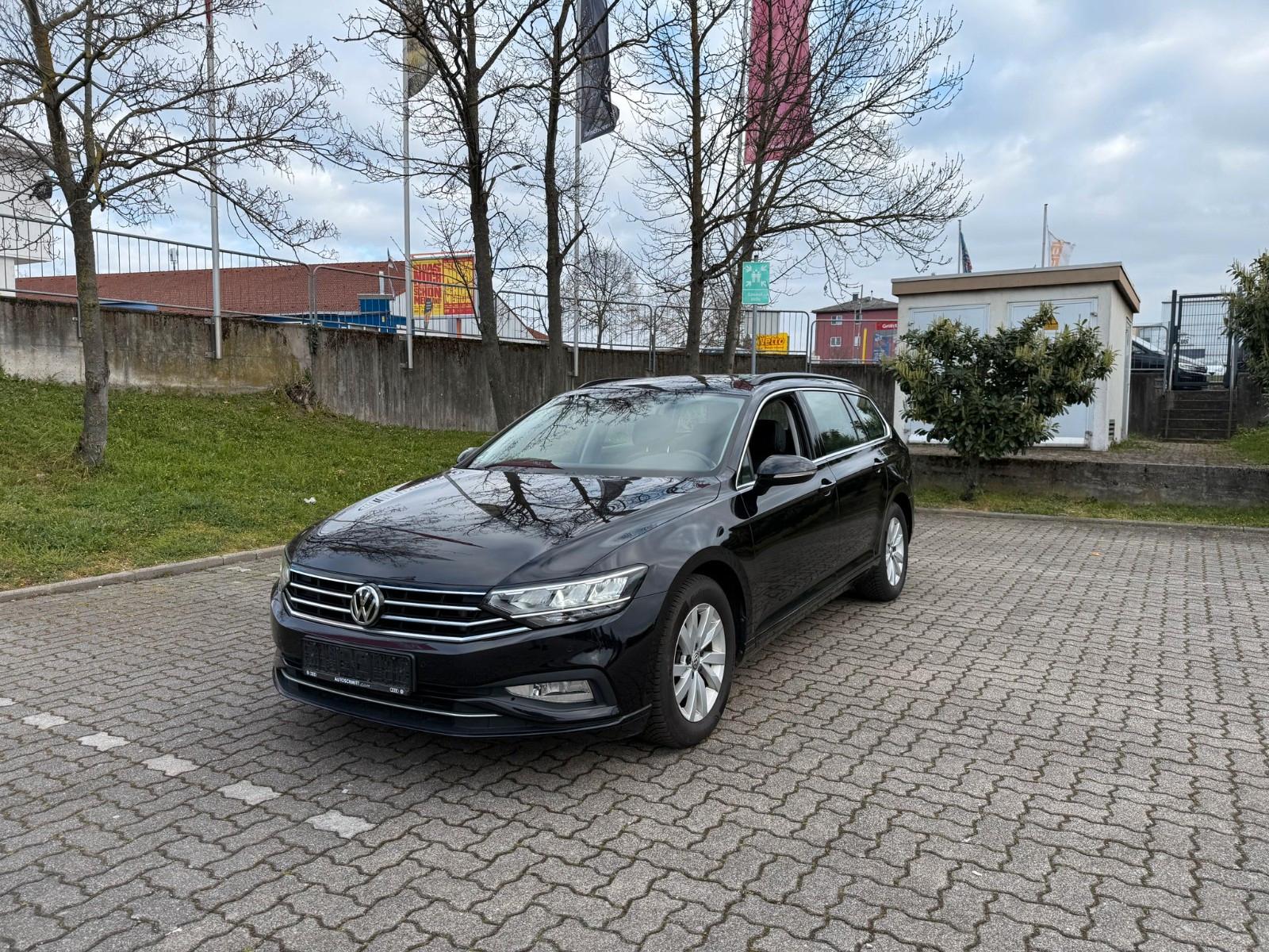 Volkswagen Passat Variant Business/Autom/Pano/ACC/Leder/AHK