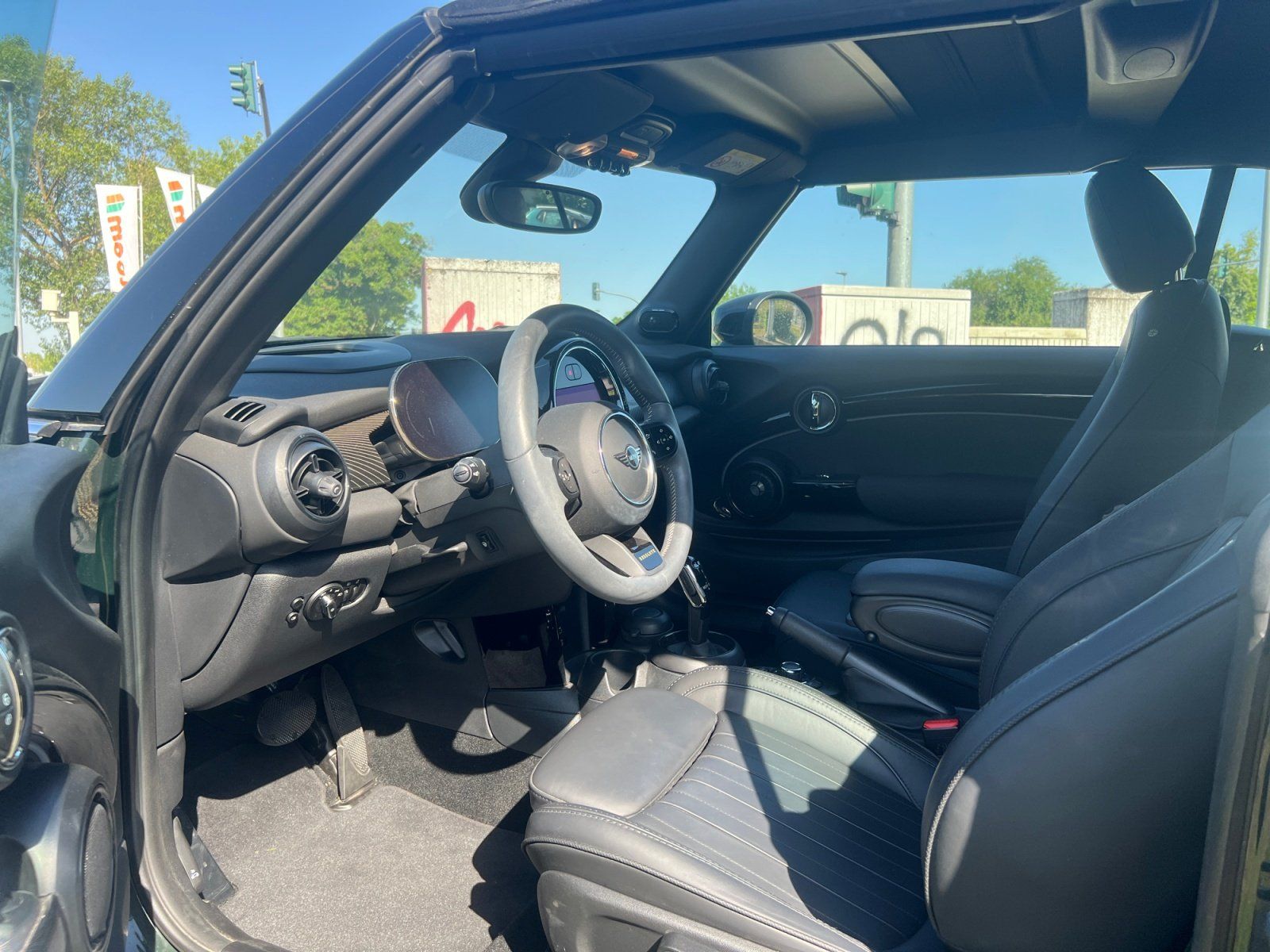 Fahrzeugabbildung MINI Cooper S Cabrio Parkassist+LED+HeadUp+Komfortzug