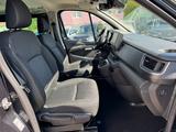 Nissan Primastar Kombi L1H1 Autom. Tekna Design Paket 8 - Nissan Primastar mit Diesel-Antrieb: Kleinbus