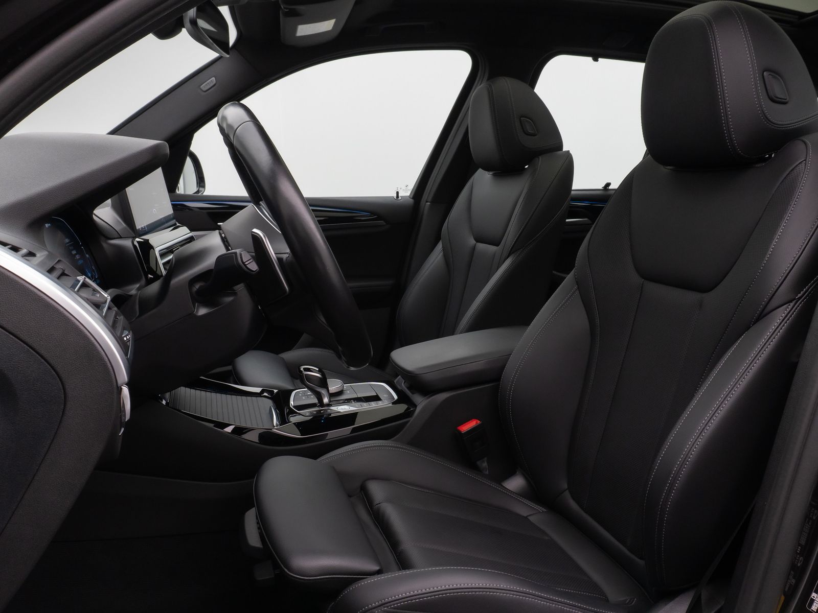 Fahrzeugabbildung BMW X3 xD30e M Sport Panorama 360° HUD DAB HiFi AHK