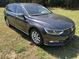Volkswagen Passat 2.0 TDI SCR 140kW DSG Comfortl. Varia... - Volkswagen Passat: TDI 140