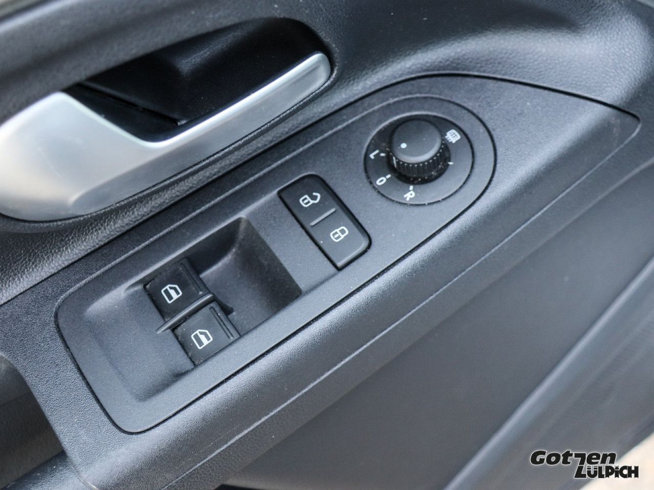 Fahrzeugabbildung Volkswagen e-up! Style Plus Winterpaket Komfortpaket Klima