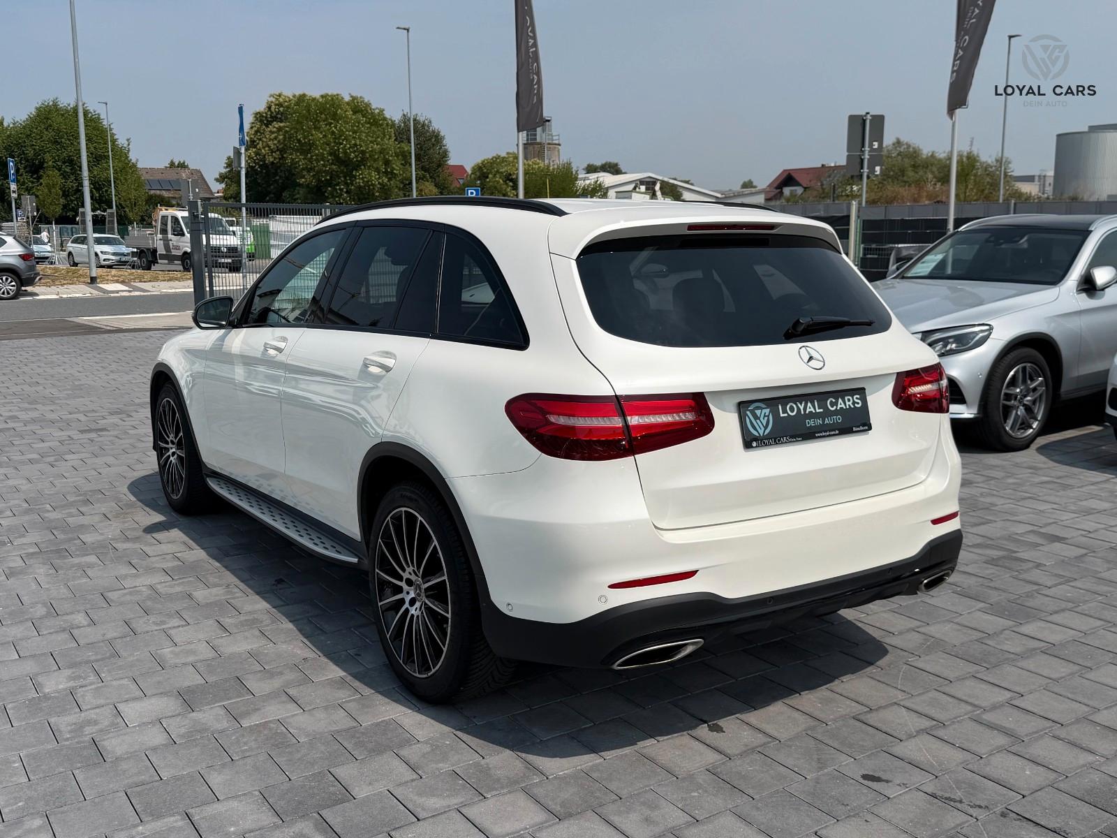 Mercedes-Benz GLC 300 4M*AMG*Designo*Night*LED*1Hd*20 Zoll*Tot