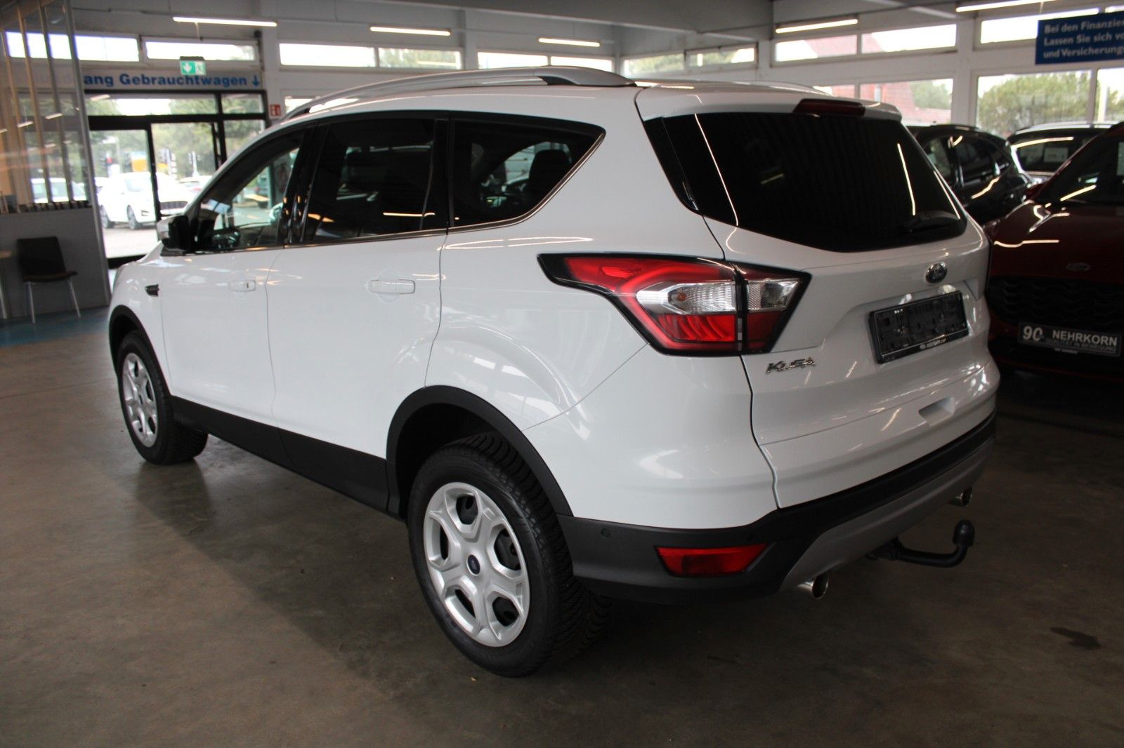 Fahrzeugabbildung Ford Kuga TREND KLIMA AHK WinterPaket Allwetter