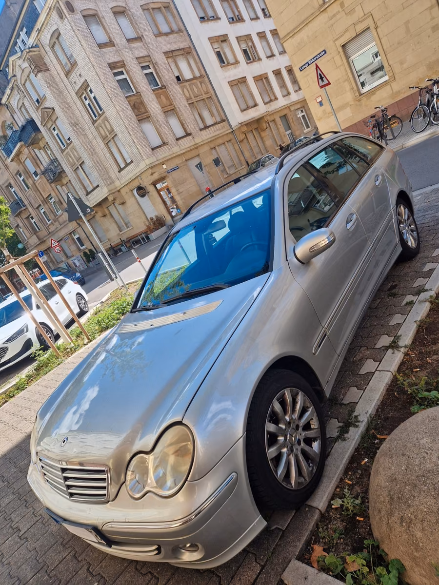 Mercedes-Benz C220 2005 — vehicle for AFU Ukraine