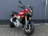 Moto Guzzi V100 Mandello WIND TUNNEL! MODELL 2025! - Moto Guzzi V100 Mandello