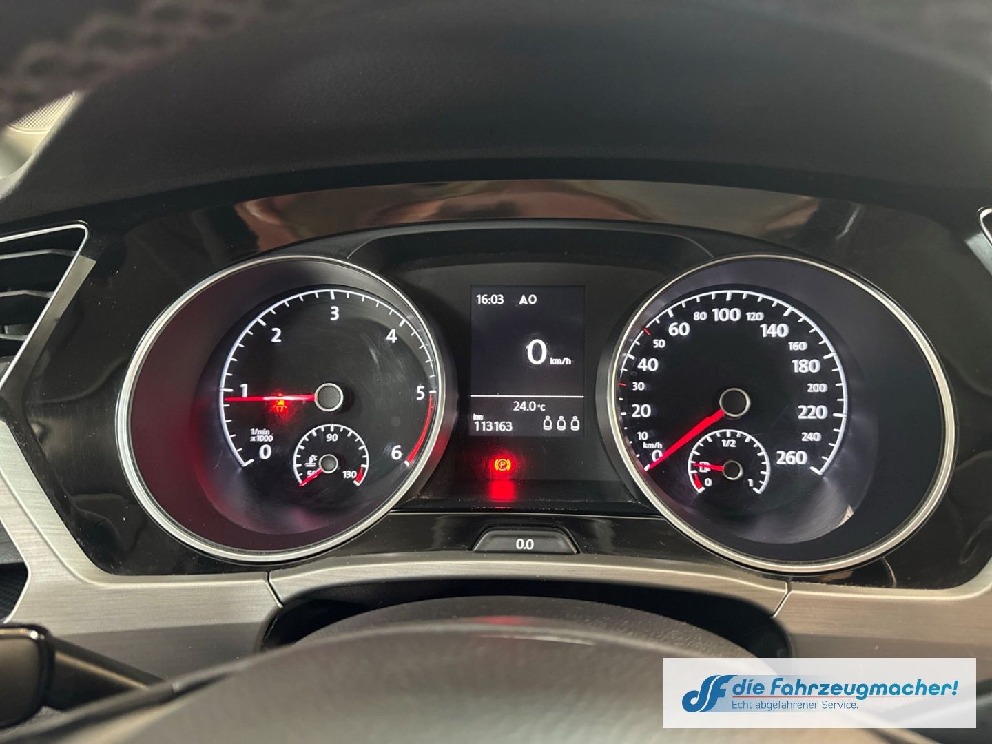Fahrzeugabbildung Volkswagen Touran Comfortline 2,0TDi Navi Dyn. Kurvenlicht