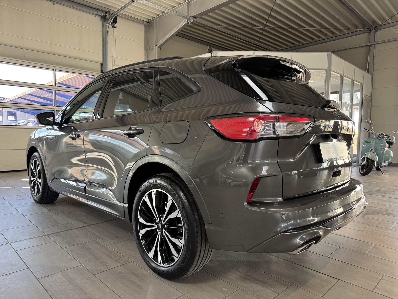 Ford Kuga PHEV Plug-In Hybrid ST-Line X LED + ACC imagem 2