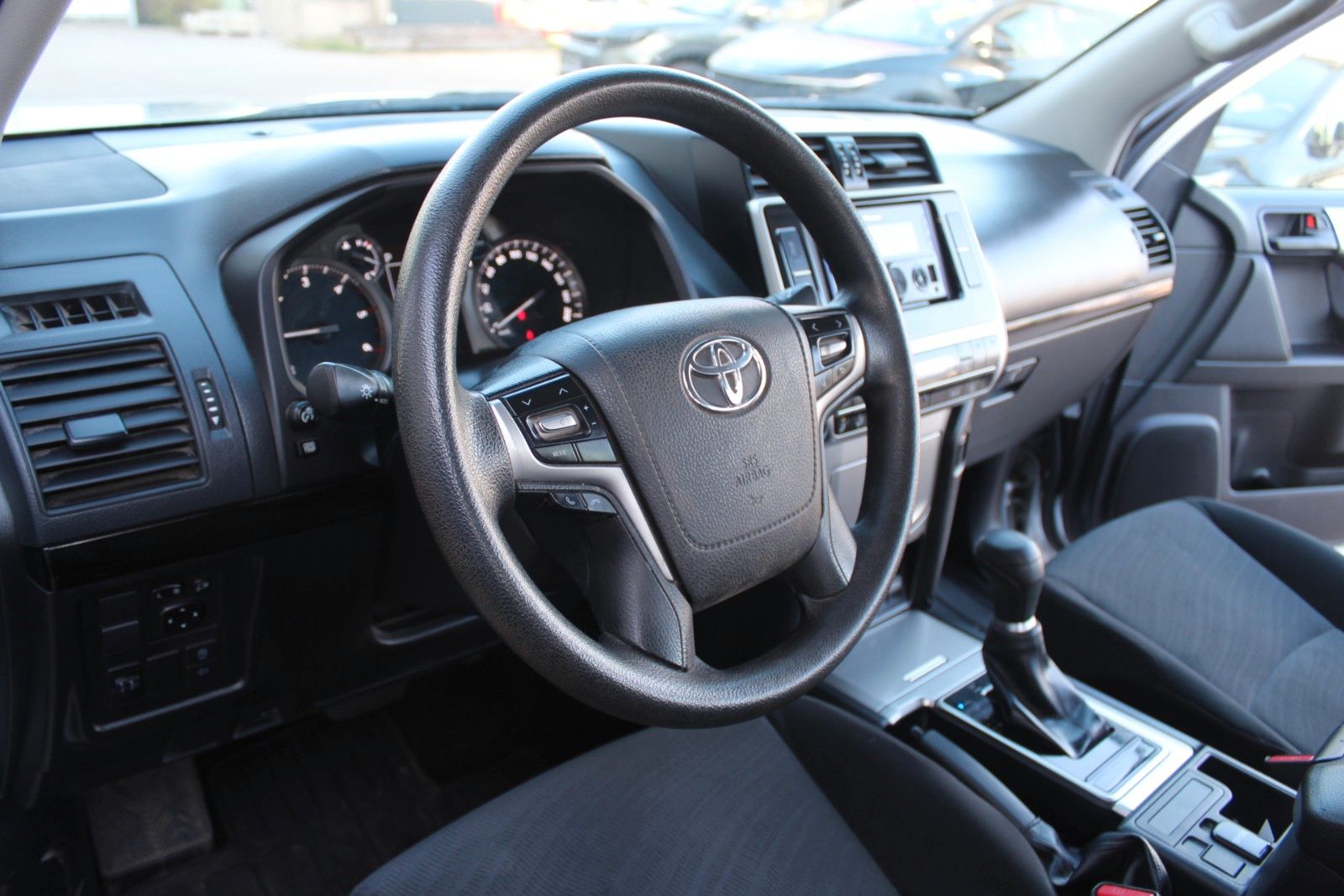 Toyota Land Cruiser Basis 2.8 Automatik*4x4*AHK*PDC*GJR foto 19