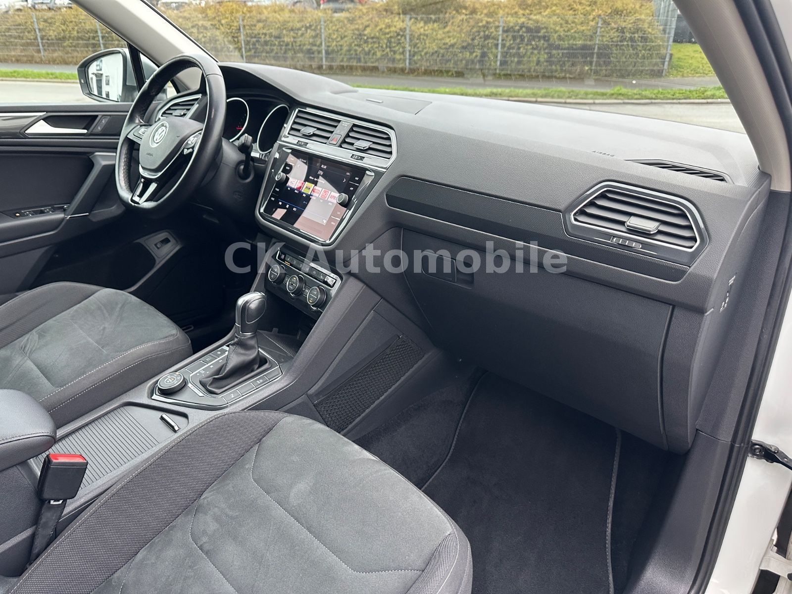Fahrzeugabbildung Volkswagen Tiguan Allspace Highline 4Motion 2.0 TDI/7 Sitze