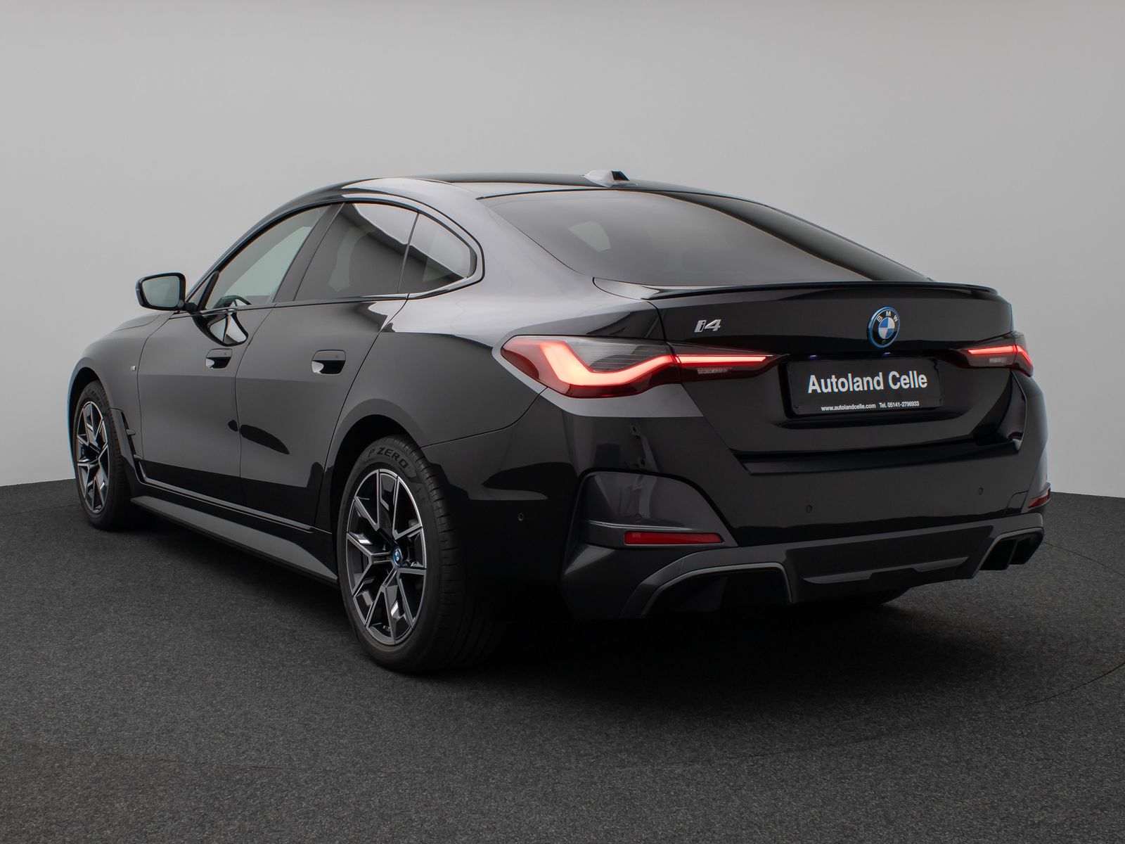 Fahrzeugabbildung BMW i4 eD40 M Sport Kamera DAB H/K Komfort 18Zoll