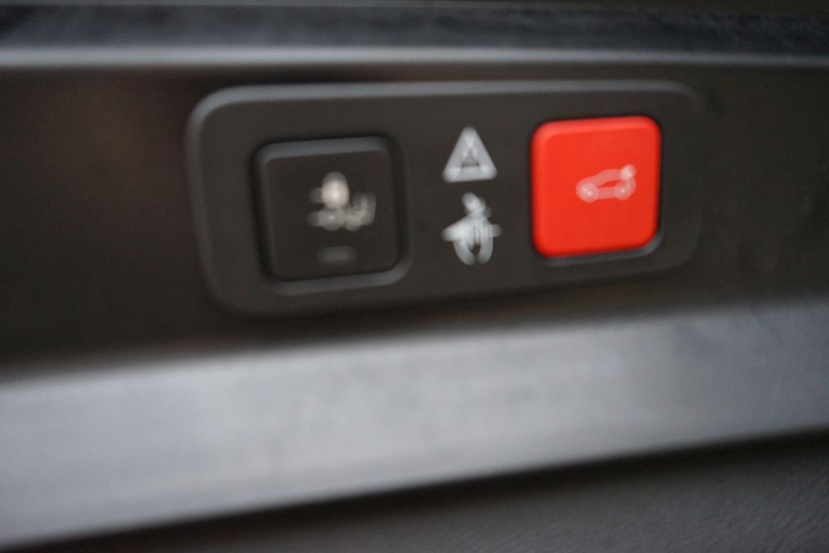 Fahrzeugabbildung Peugeot 5008 GT Pack*Black Paket*Garantie*7 Sitzer