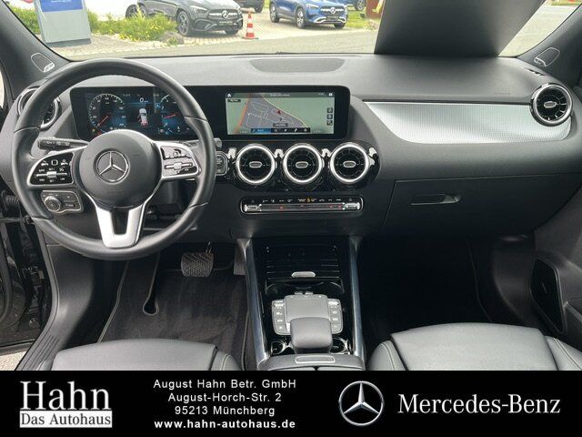 Fahrzeugabbildung Mercedes-Benz GLA 200 PROGR./NIGHT/LED/AHK/KAMERA/EL.HECKKL./.