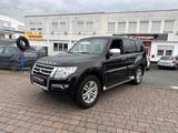 Mitsubishi Pajero 3.2 DI-D Top - gebrauchte Mitsubishi Pajero aus dem Jahr 2017