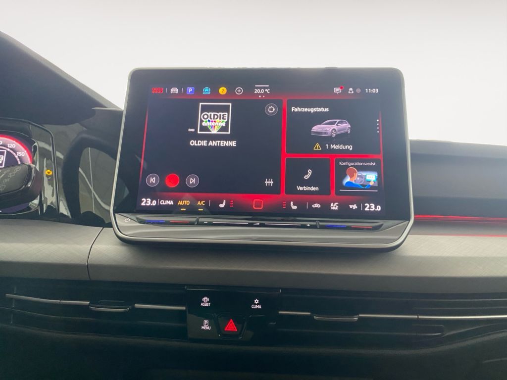 Fahrzeugabbildung Volkswagen Golf 1.5 TSI Life 3 Jahre NW Anschlussgarantie