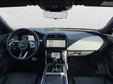 Jaguar XE R-Dynamic Black AWD D200 HUD Winter ACC Clear - Jaguar XE aus 2022