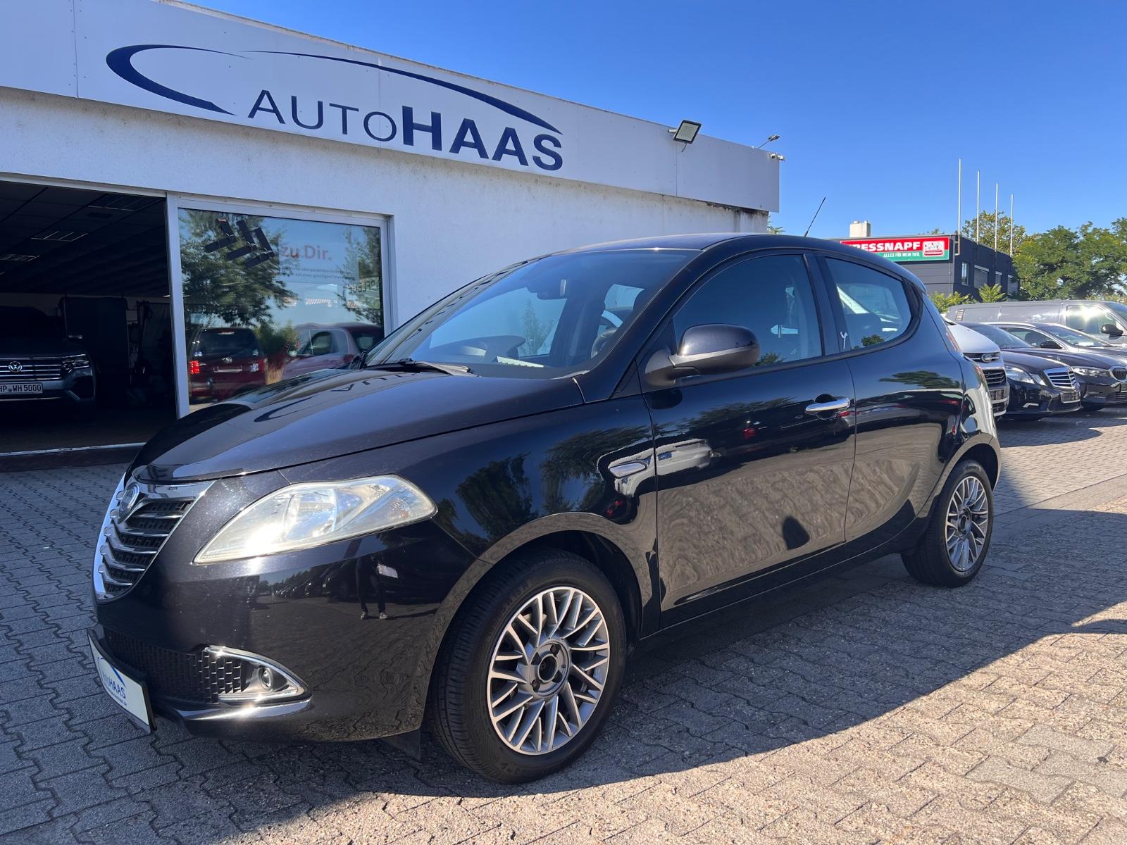 Lancia Ypsilon Gold *Klima*Einparkhilfe *Bluetooth