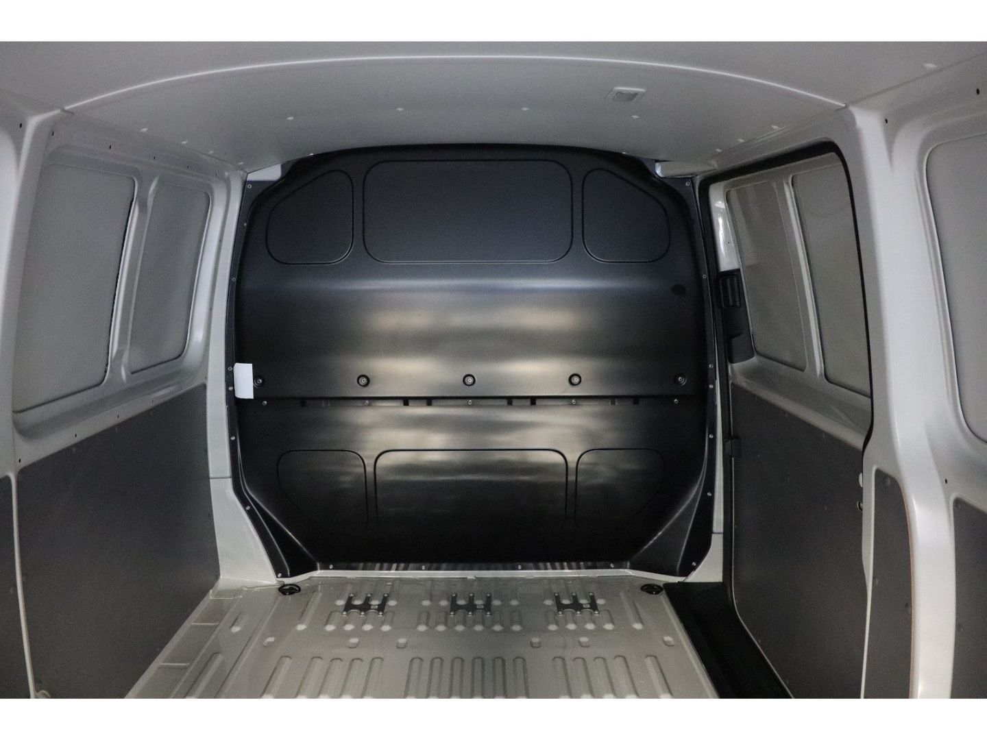 Fahrzeugabbildung Volkswagen VW T6.1 ABT e-Kasten LR DSG DAB Klima PDC 3-Sit