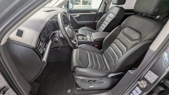 Volkswagen Touareg CR7 3.0 V6 TDI 4Motion Elegance foto 4