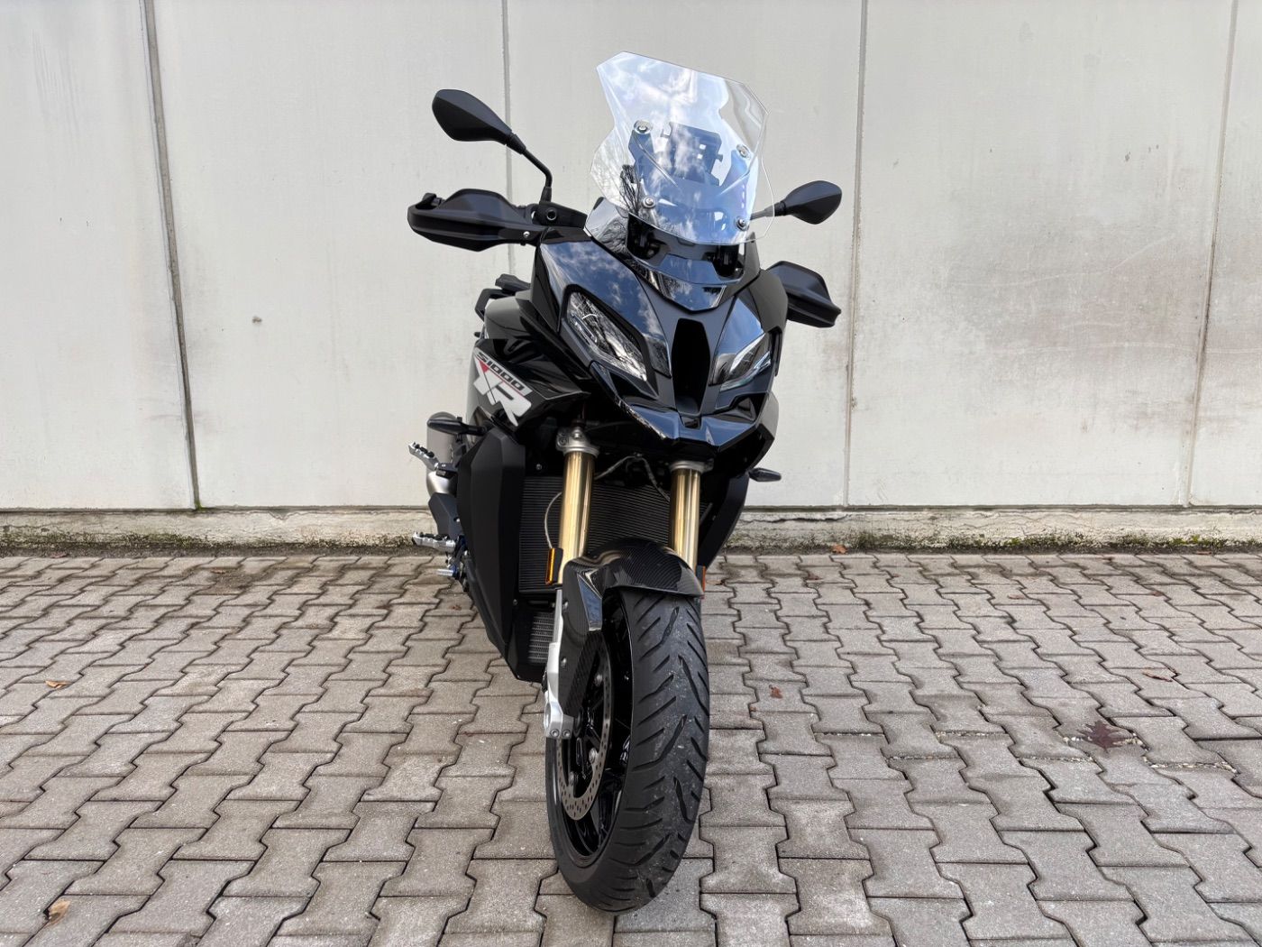 Fahrzeugabbildung BMW S 1000 XR 4 Pakete Tieferlegung Carbon Frästeile