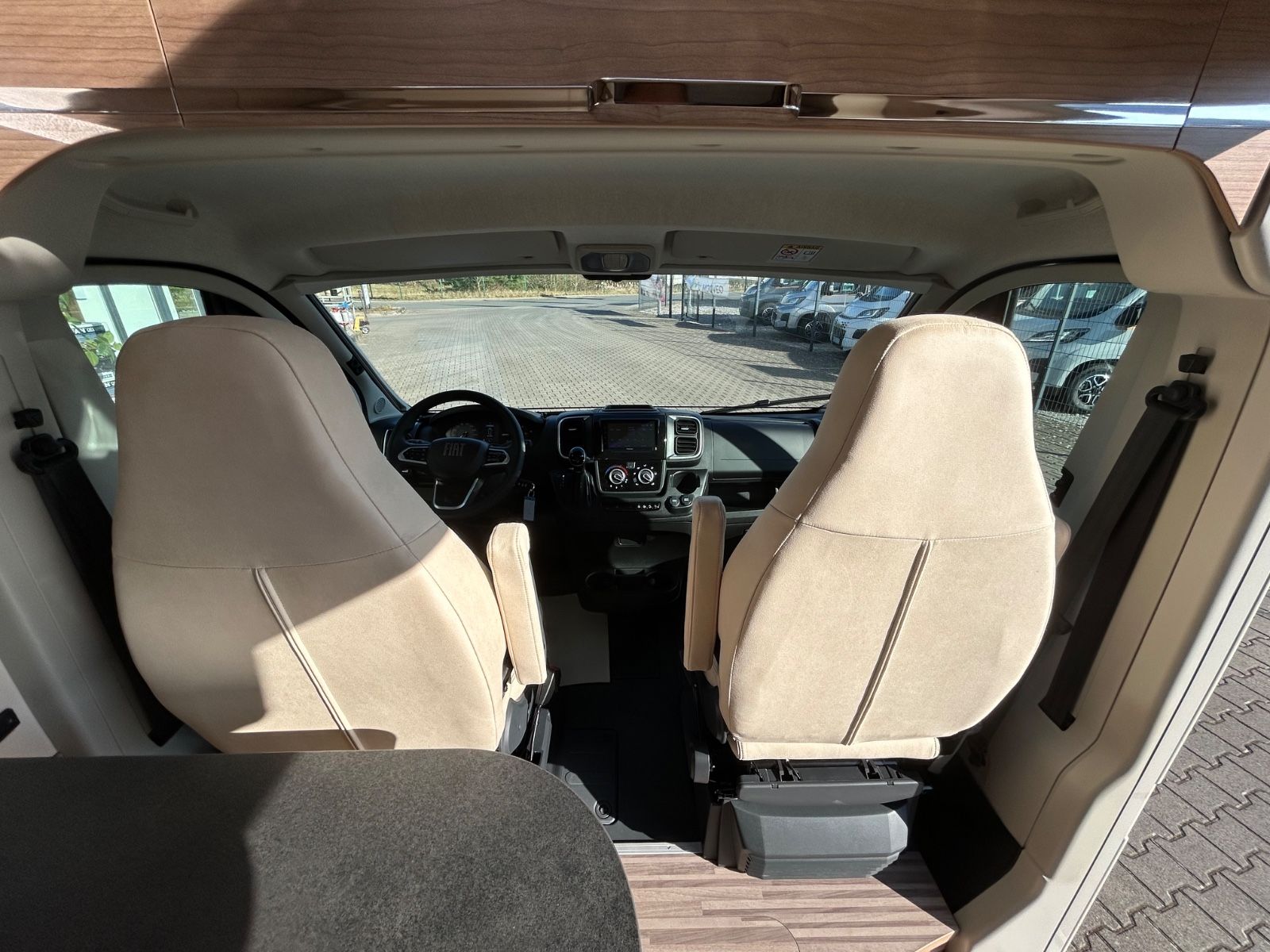 Fahrzeugabbildung Malibu 600 LE Compact MJ 2025 Autom. Rückfahrkamera