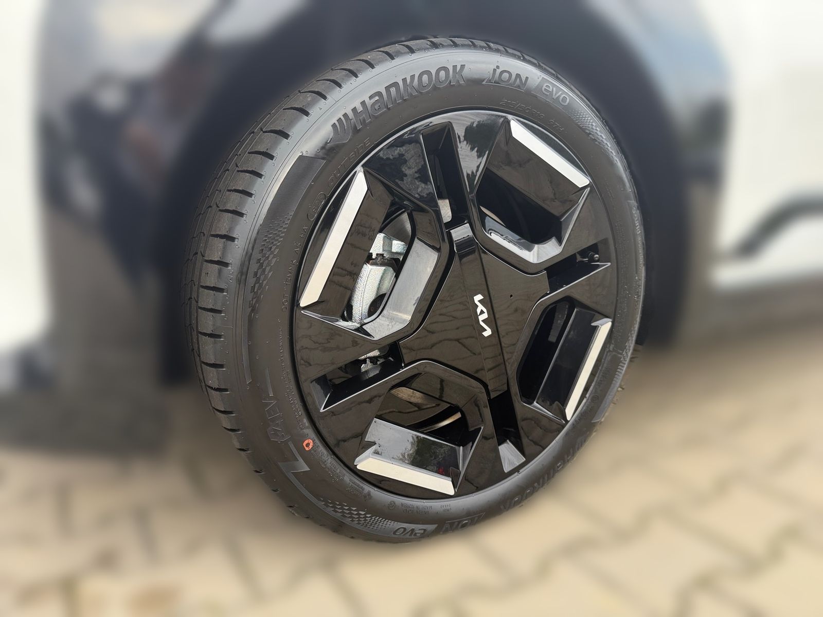 Fahrzeugabbildung Kia EV3 81.4 GTL DWP COMT