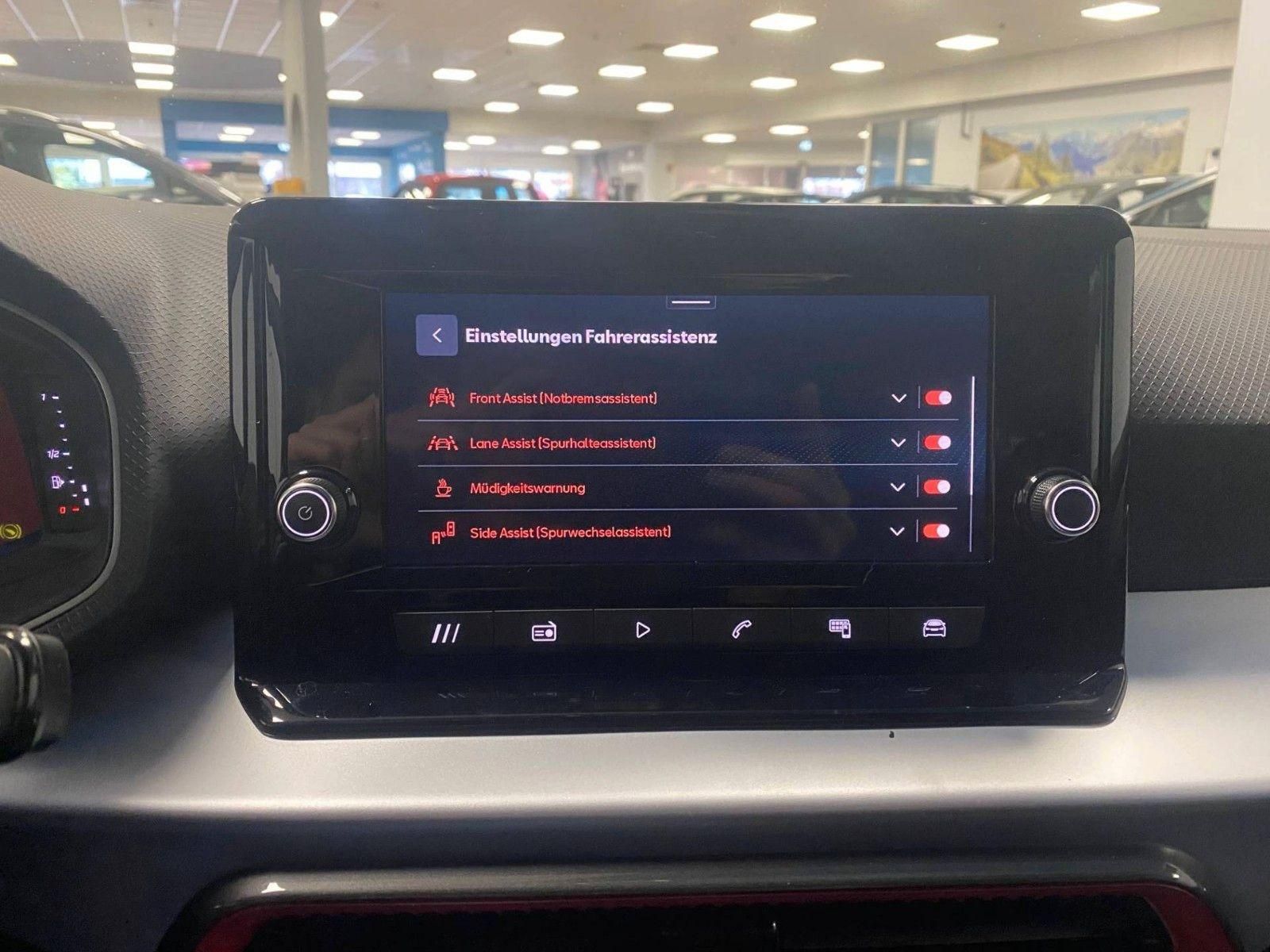 Fahrzeugabbildung SEAT Arona 1.5 TSI FR DSG GARANTIE 5+ACC+AHK+Spurwech