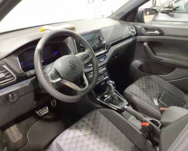 Fahrzeugabbildung Volkswagen T-Cross R-Line 1.5 TSI DSG IQ-LED+AHK+NAV+ACC