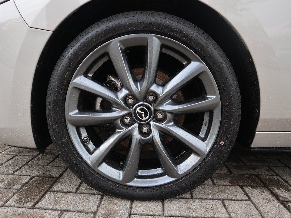 Fahrzeugabbildung Mazda 3 M-Hybrid Selection G-150 NAVI ACAA HUD SHZ RFK