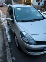 Renault Renalut Clio (F) - Renault Clio aus 2006 mit Diesel-Antrieb