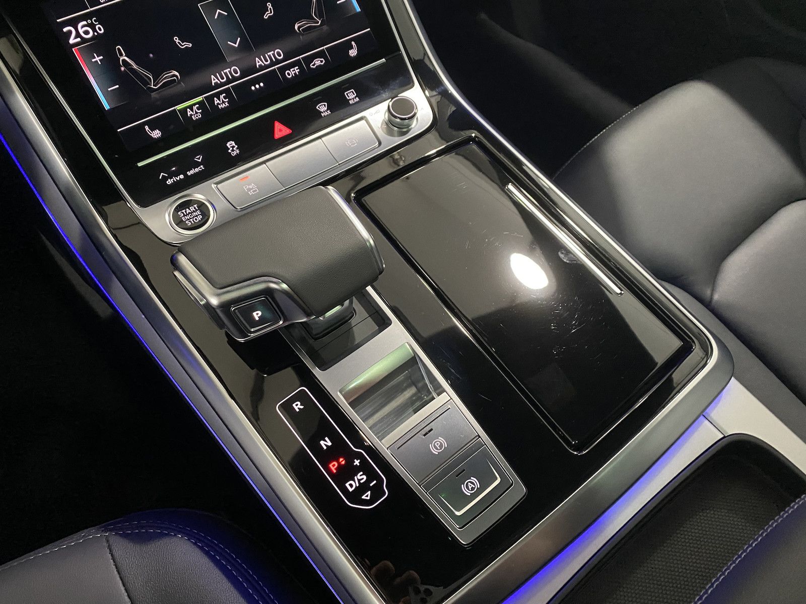 Fahrzeugabbildung Audi Q8 45 Tdi quattro S Line/´23/Pano/ACC/AIR/