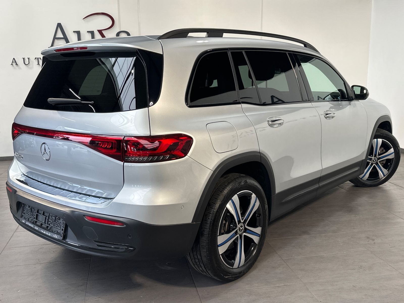 Fahrzeugabbildung Mercedes-Benz EQB 250 Progressive NAV+LED+KAM+KEYLESS