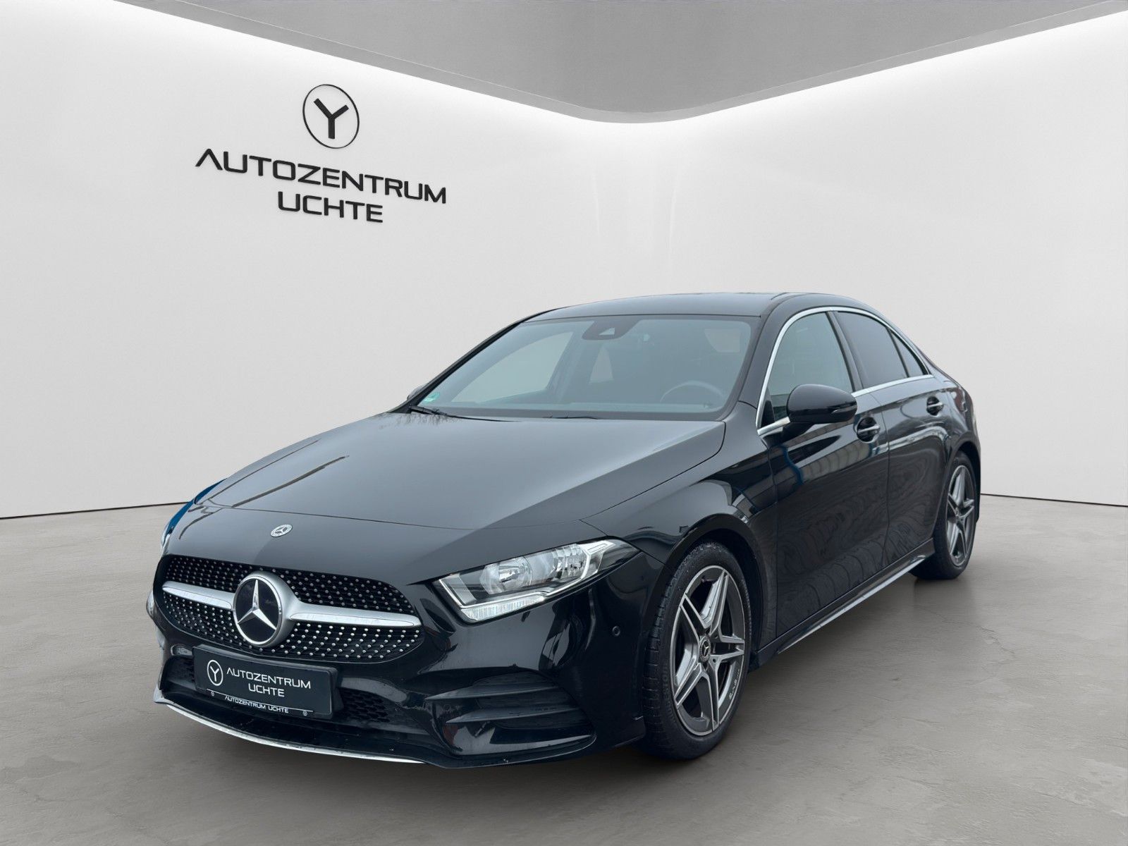 Mercedes-Benz A 180 A Limousine AMG KAMERA AMBIENTE SITZHEIZ foto 3