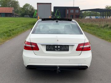 Mercedes E 200 - 6
