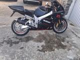 Suzuki Gsxr 1000 - 2001 GSXR 1000