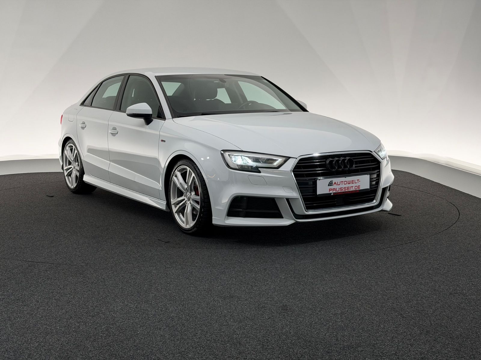 Gebrauchtwagen Audi A3 A3 Lim. 35 TFSI sport*S LINE*LED-SHZ-LHZ-ACC-MMI in Fulda
