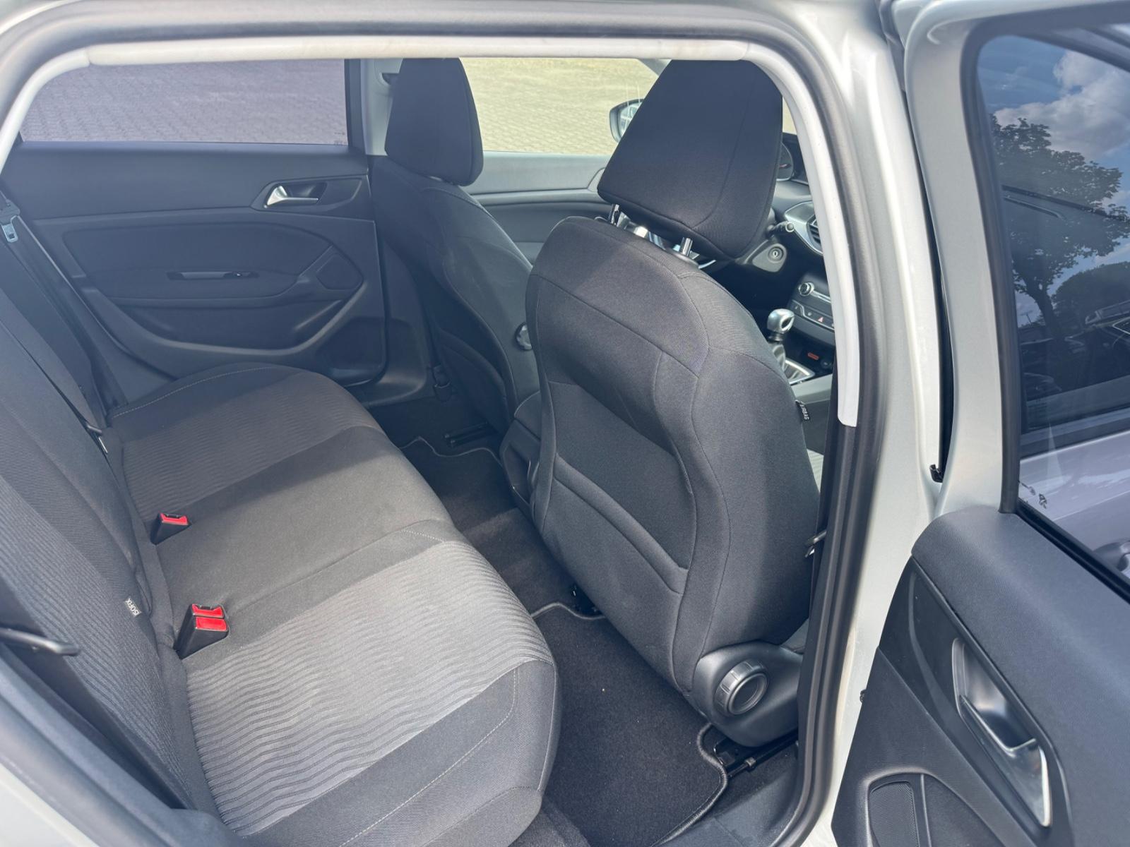 Peugeot 308 SW Active 1.2 2.Hand*Navi*Scheckheft*Top