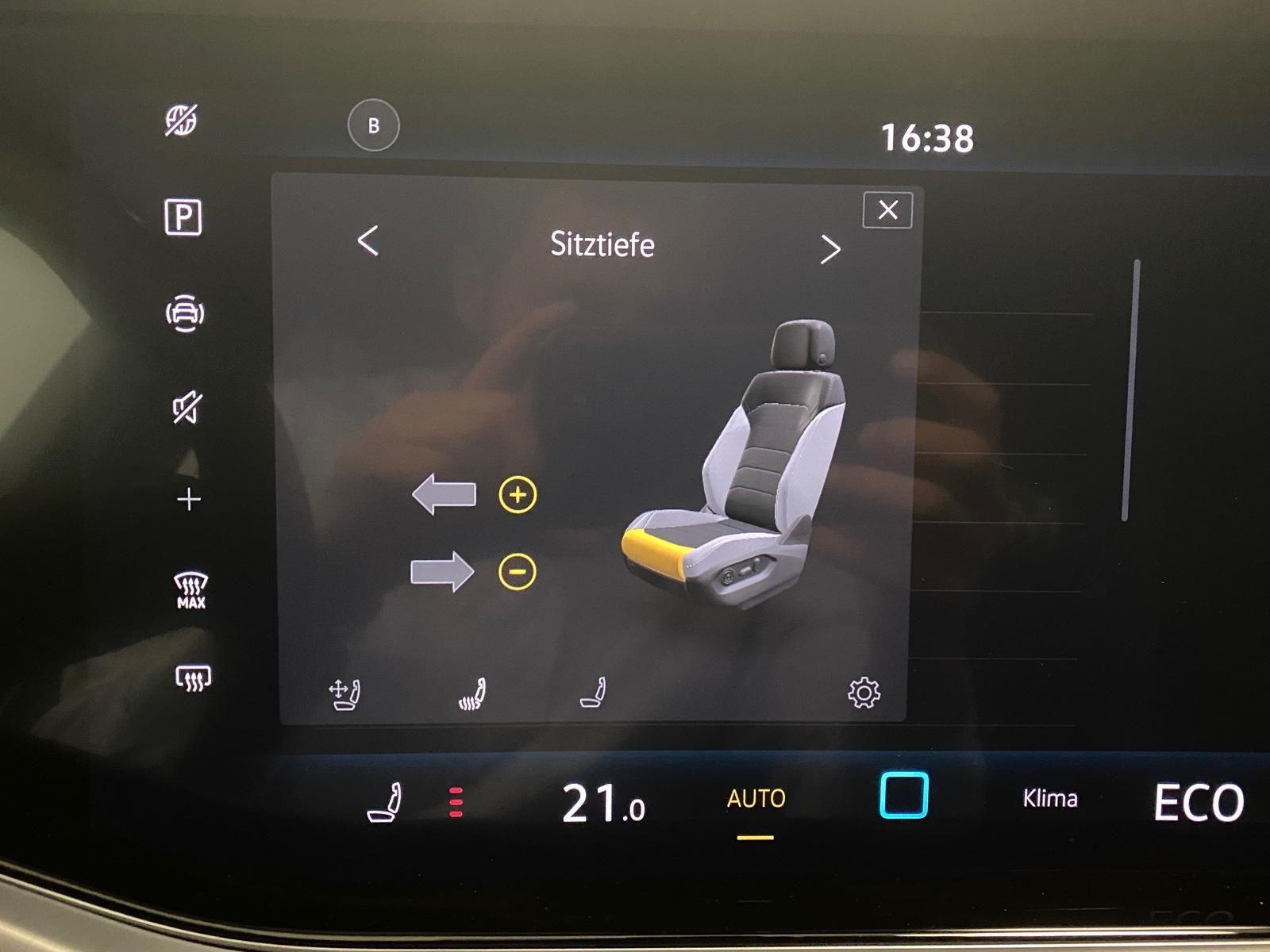 Fahrzeugabbildung Volkswagen Touareg 3.0 V6 TDI 4Motion Elegance+AHK