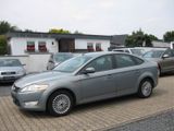 Ford Mondeo 1,6 Ti-VCT 81kW , Climatronic - Ford Mondeo mit Benzin-Antrieb: Limousine, 1.6