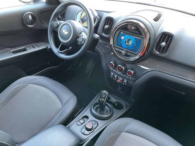 Fahrzeugabbildung MINI Cooper Countryman Autom.Einparkhilfe, Sitzheizun