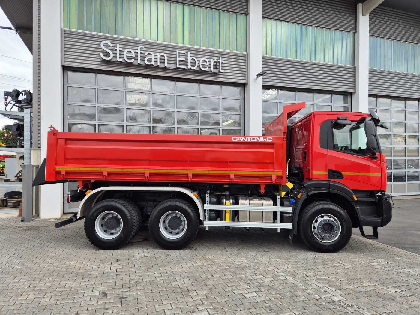 Fahrzeugabbildung Iveco X-Way AD300X48Z HR OFF 6x4 Bordmatik Intarder